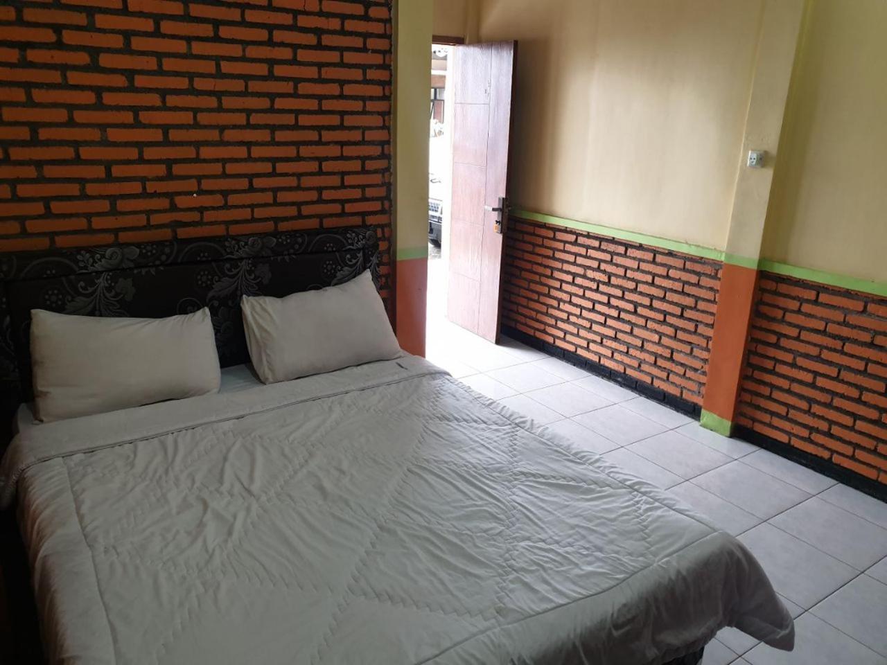 Bromo Holiday Guest House Ngadisari Exterior foto